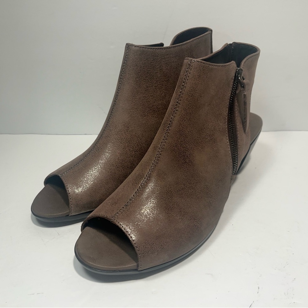 Munro Nakita Peep Toe Ankle Bootie Brown Taupe Leather Shoes Size 11 NWOB